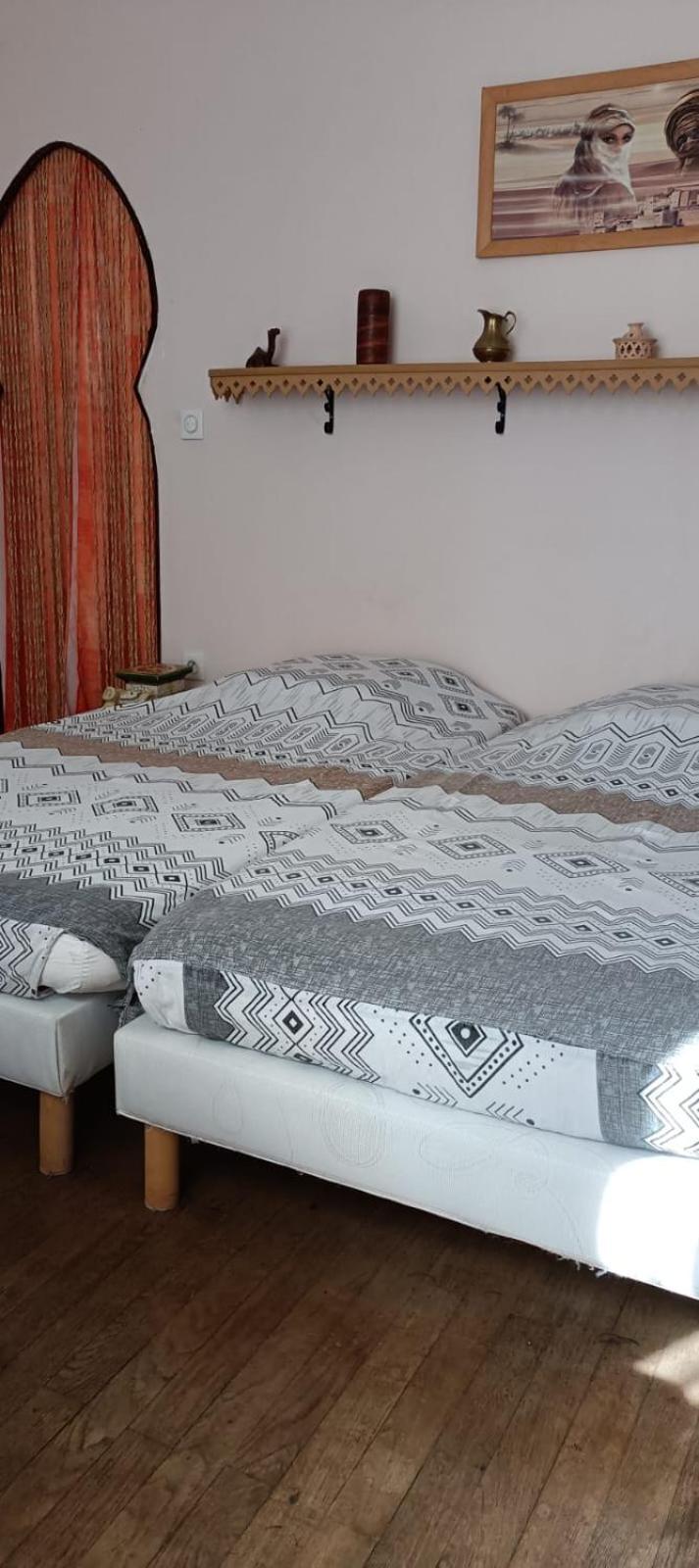 Chambre D'Hote Dans Maison Atypique Possibilite 1 Lit Supplementaire Pour 15 Euros Sancoins エクステリア 写真